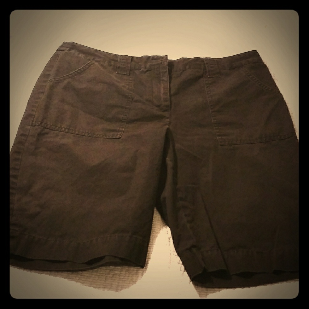 Charter Club Black Knee Shorts